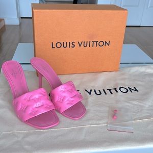 Louis Vuitton Revival Mule in Barbie Style. Stylish, unique & coquette 💕